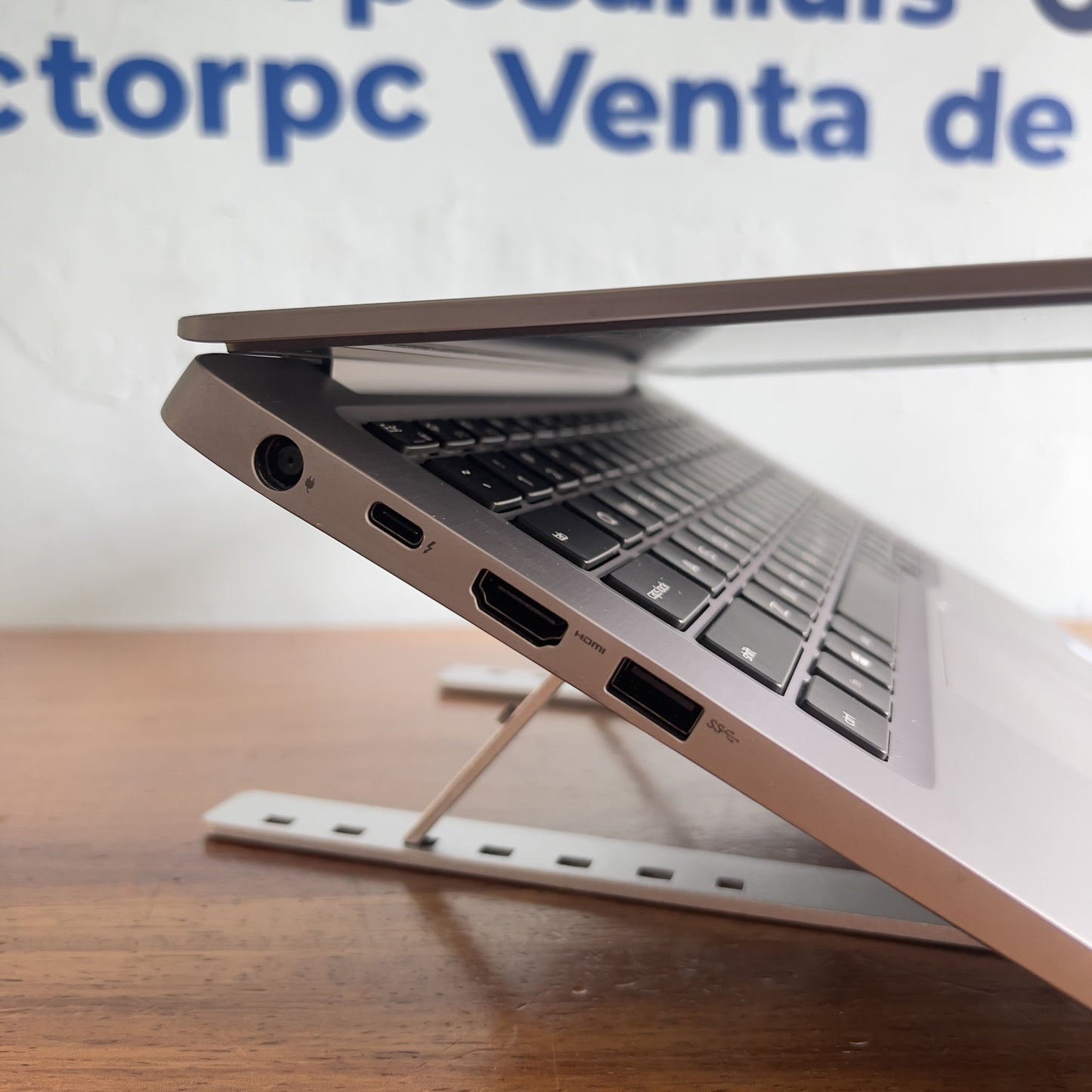 Dell Latitude 7300