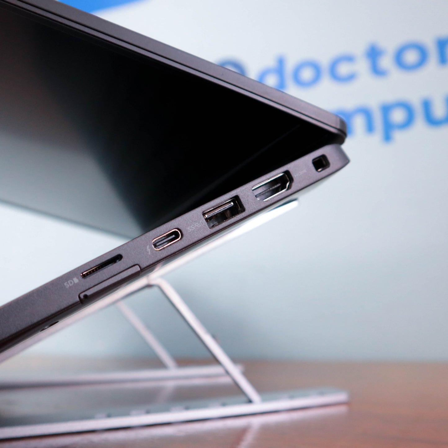 Dell Latitude 7320