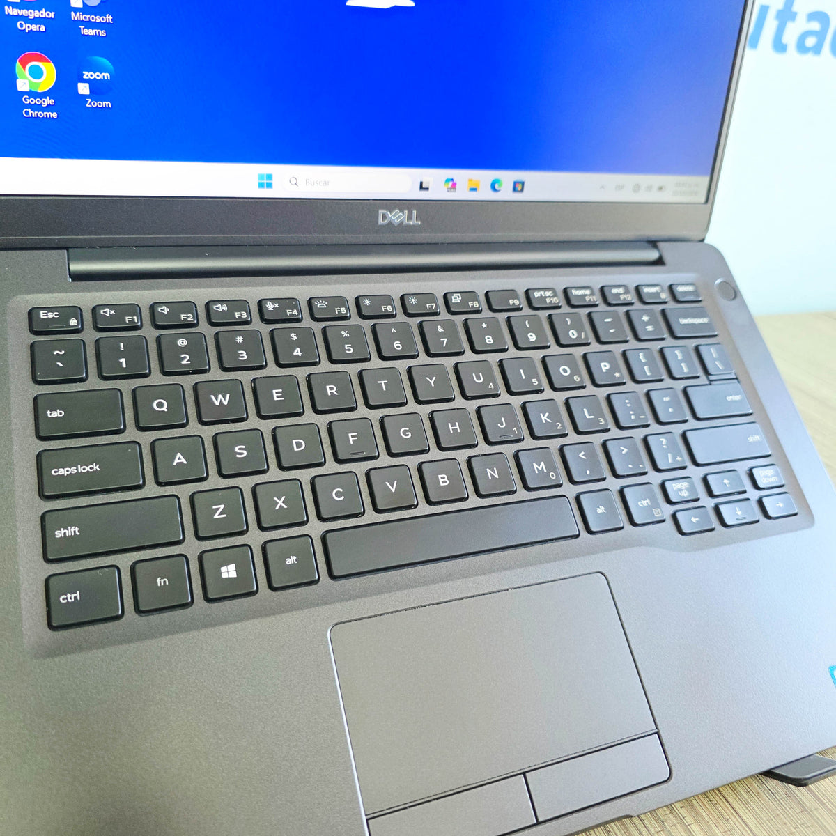 DELL LATITUDE 7400